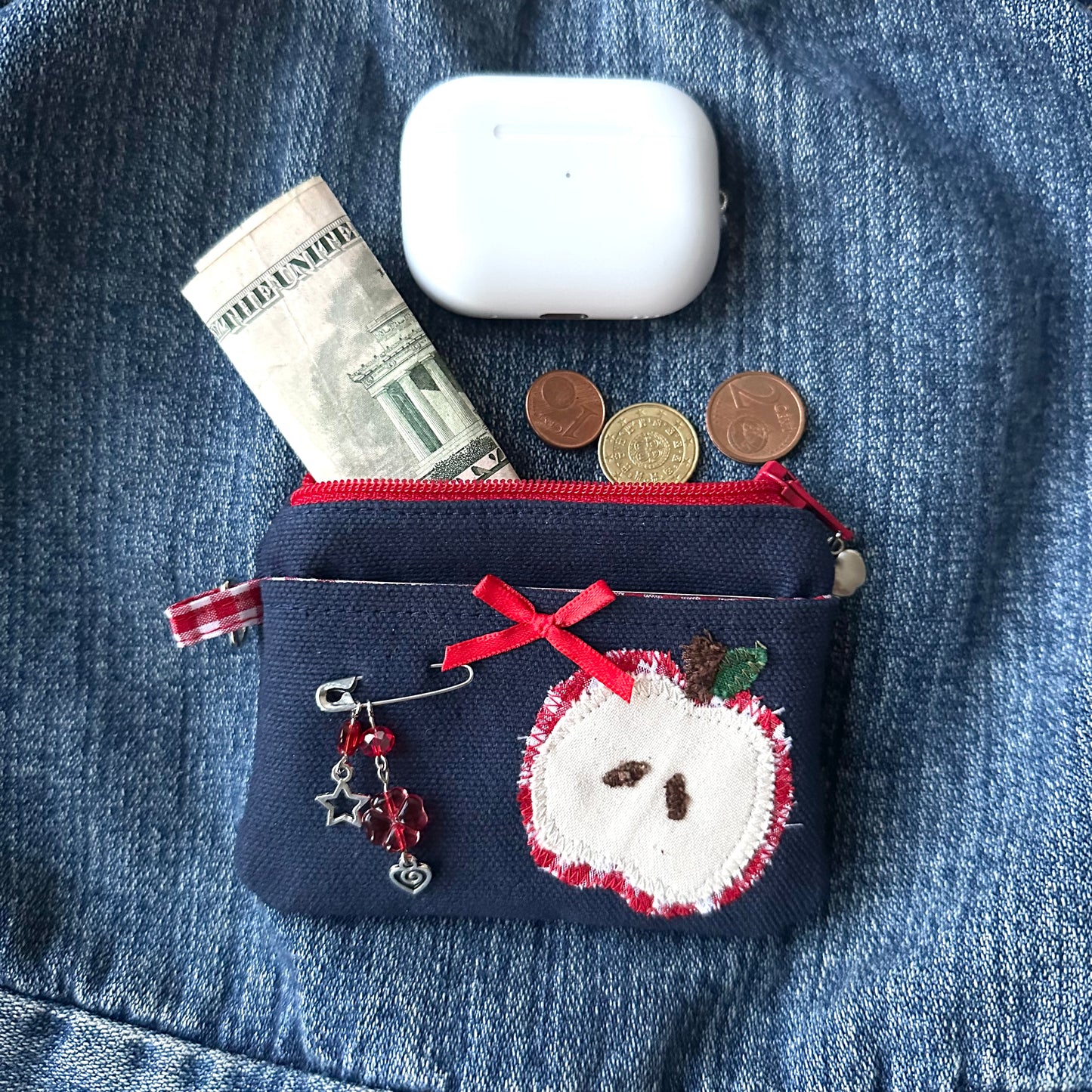 Apple keychain wallet