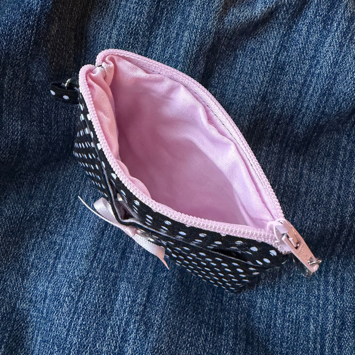 Corset polka-dot keychain wallet